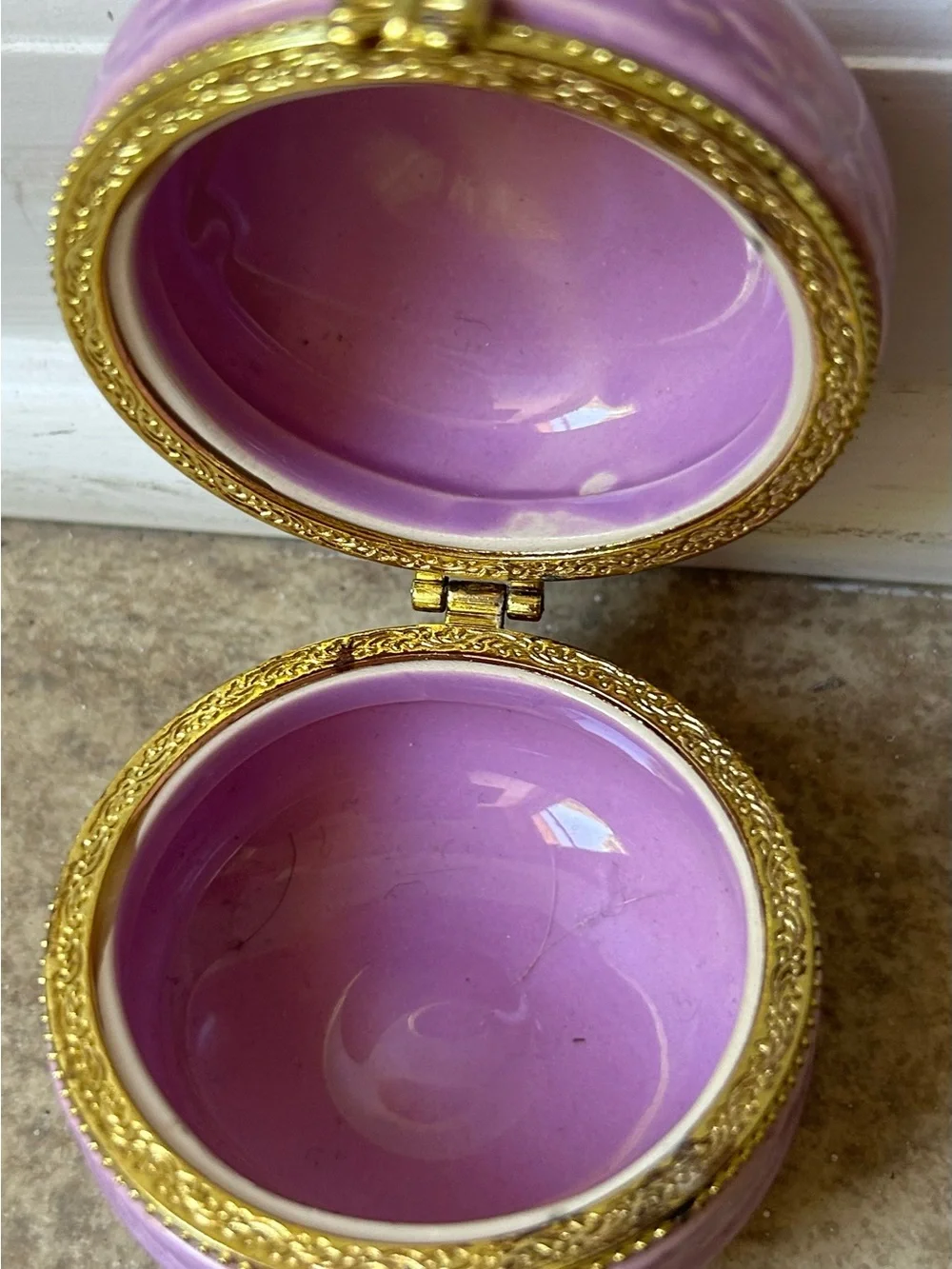 Lavender Porcelain Macaron Trinket Box with Gold Bow Accent